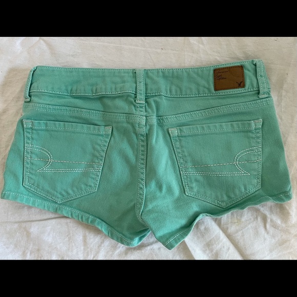 American Eagle Mint Colored Shorts - Picture 2 of 6